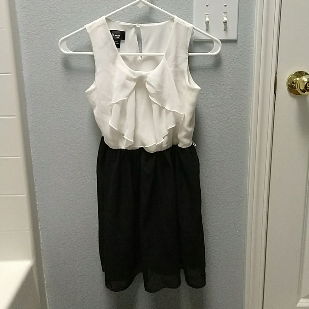 Girls multi-layered dress